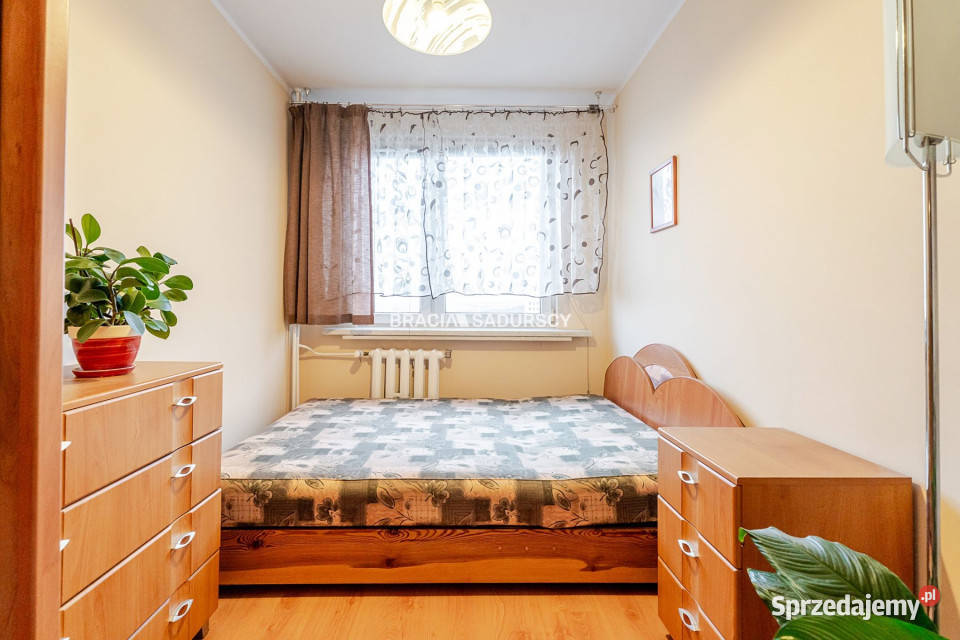 Mieszkanie 557m2 3 pokoje Kraków Podedworze