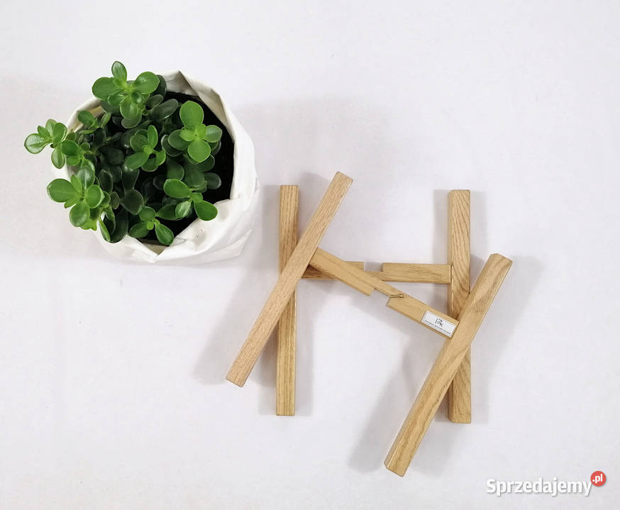 Kwietniki na nóżkach Stojaki pod kwiaty