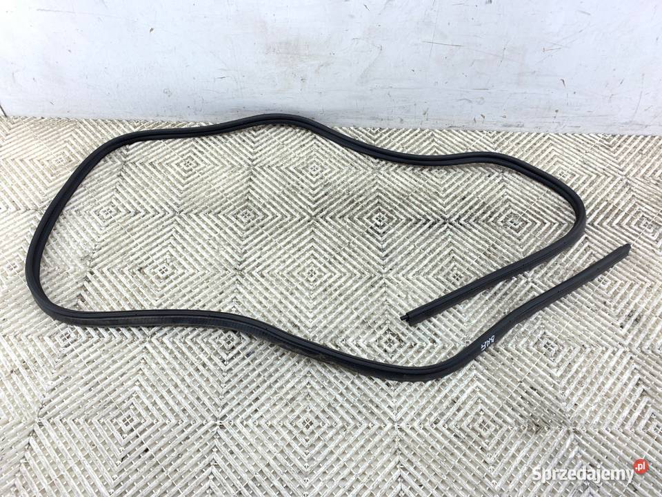 USZCZELKA KLAPY BAGAŻNIKA NISSAN QASHQAI J11