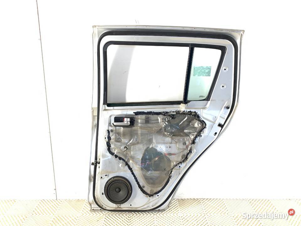 DRZWI PRAWY TYŁ SUZUKI SWIFT III Hatchback SILKY
