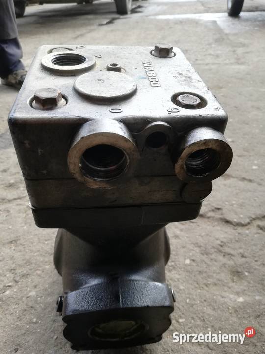 SPRĘŻARKA POWIETRZA JOHN DEERE 9121250000 pompy hamulcowe