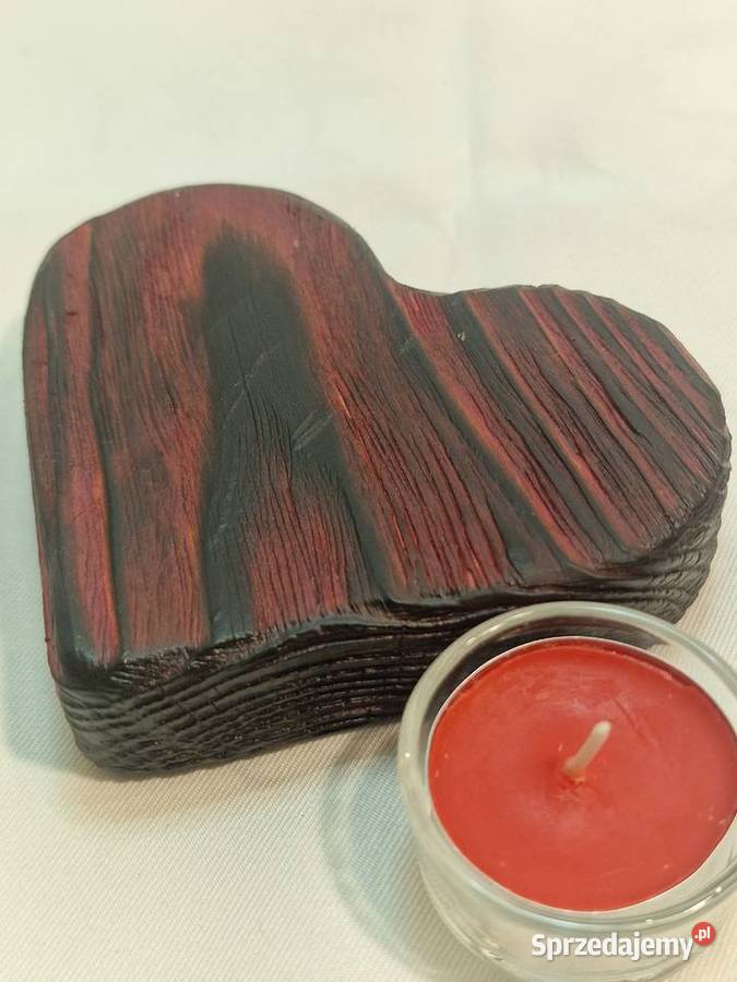 Świecznik drewniany serce purpurowy na tealight Sępopol