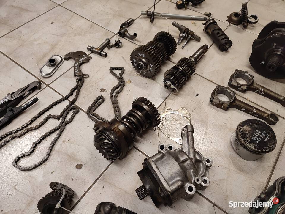 Honda NTV 650 silnik części wał cylinder głowica Silniki i osprzęt Jelenia Góra