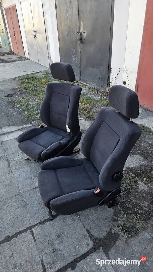 Fotele półkubełki kubły Audi 80 B4 osobowe Fotele i kanapy podkarpackie Krosno
