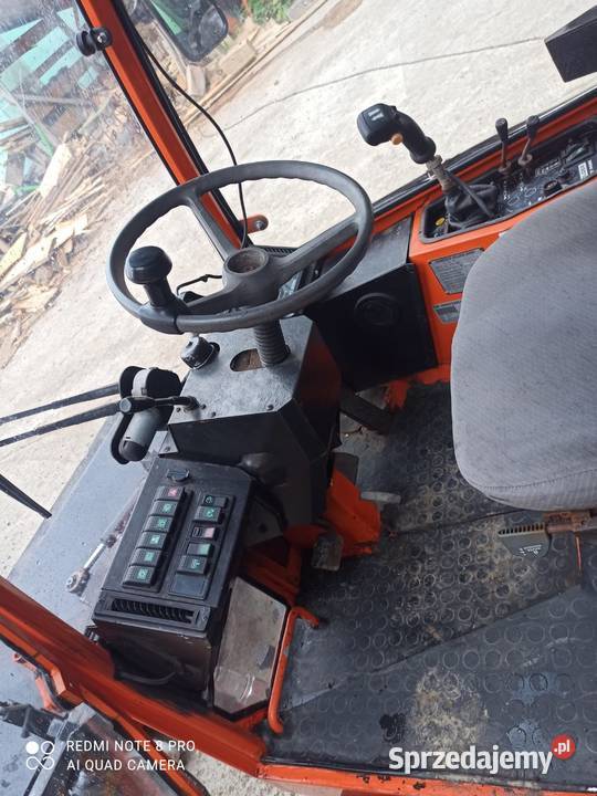 Traktor Komunalny Zamiatarka Holder