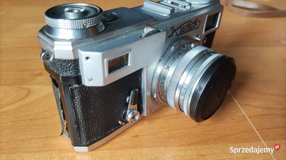 Aparat fotograficzny Kiev i obiektyw Jupiter 8M Szałsza