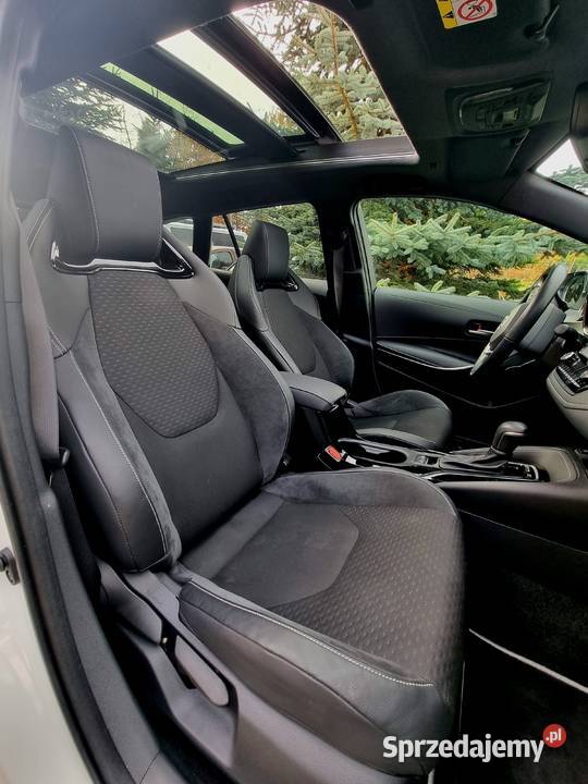 Toytota Corrolla 20 Hybrid 196 Kombi automatyczna Skała