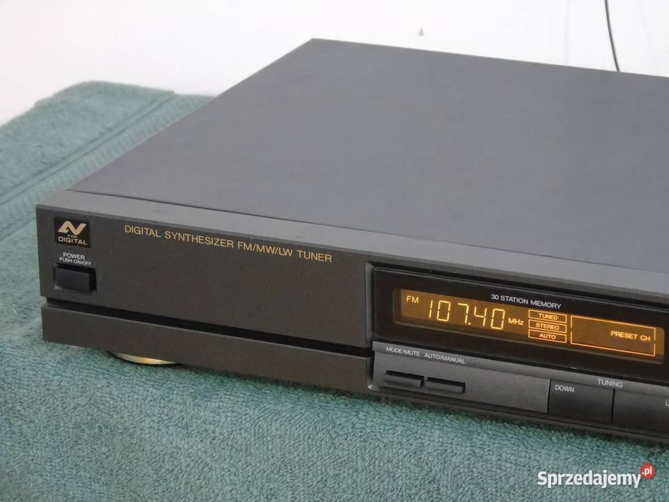 Tuner radiowy Universum T46010 sprawny i ładny Amplitunery