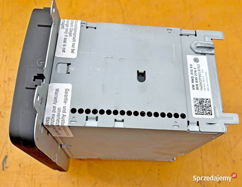 VW PASSAT B7 TIGUAN PANEL RADIOODTWARZACZ Sprzęt audio fabryczny Radom