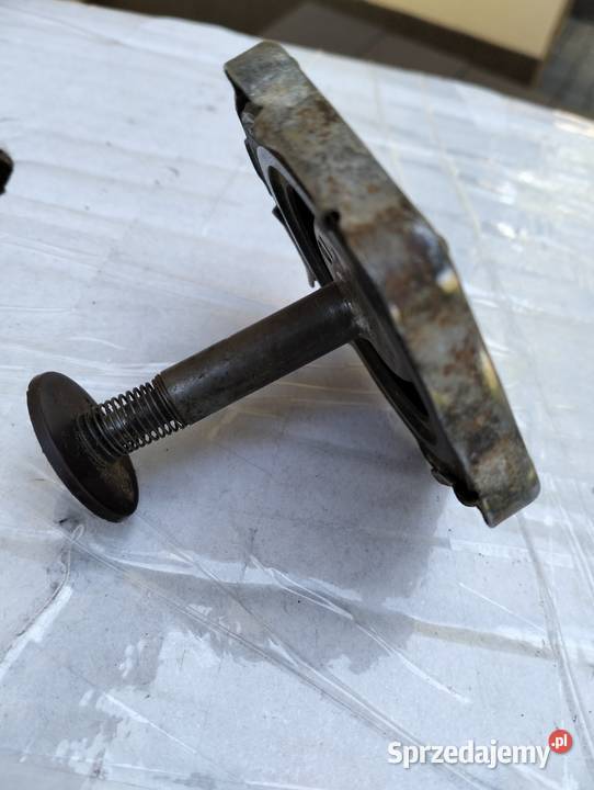 Korek wlewu oleju Fiat 126p oryginał Miejsce Piastowe