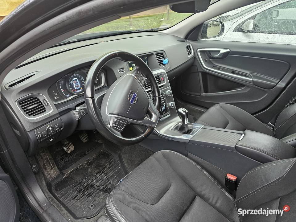 Volvo V60 D4 2016 salon polska Międzyrzec Podlaski