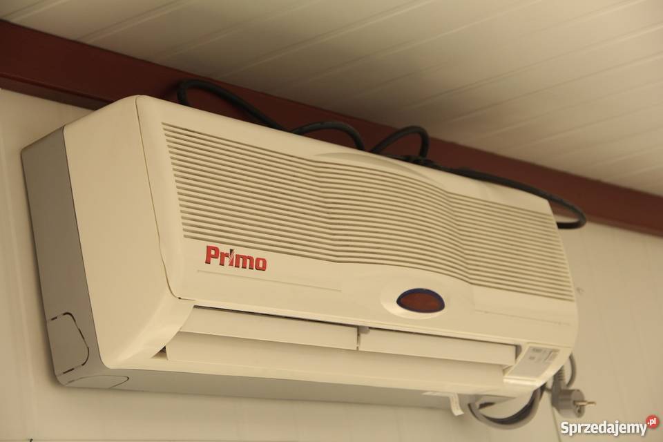 Legionowo Targowisko Miejskie Pawilon handlowy 3 witryna Legionowo