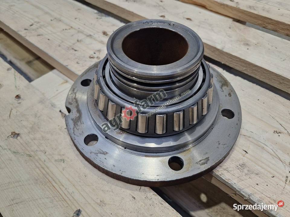 Obudowa łożyska John Deere 6155M Byków