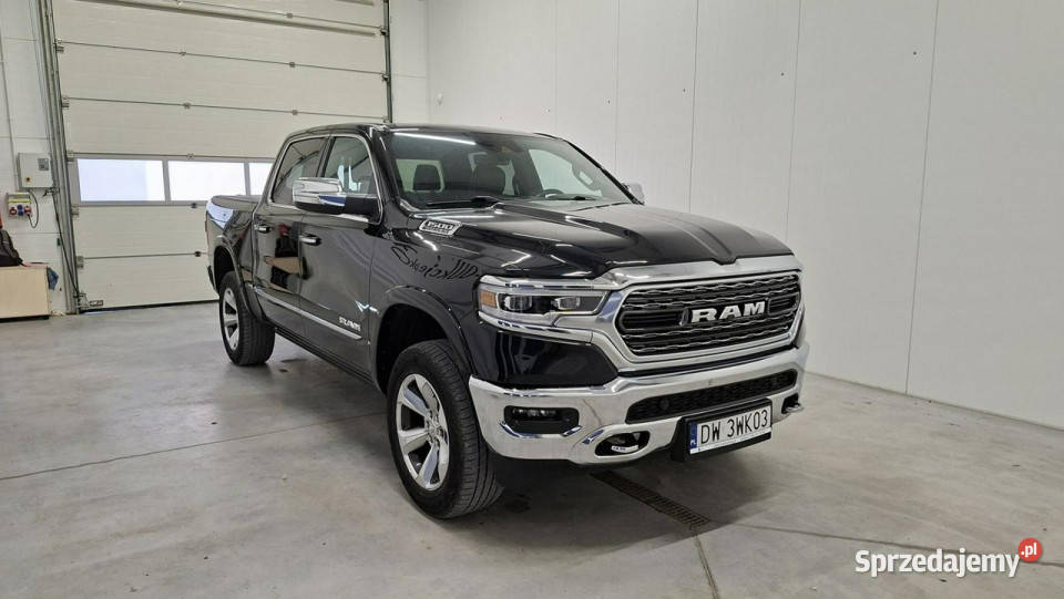 RAM 1500 57 V8 Crew Limited Chrome AWD mazowieckie