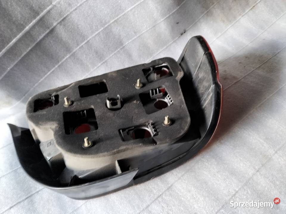 BMW 5 E39 Lampa tył prawa 2VP00724002