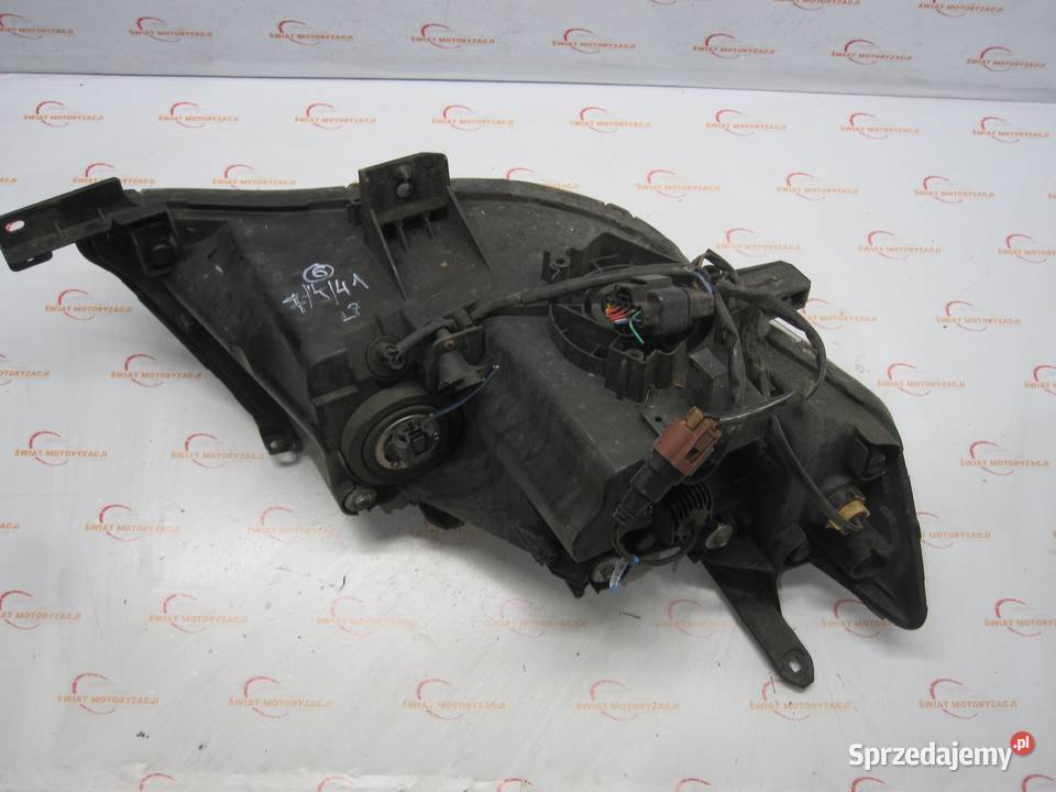 OUTLANDER II 08r lampa lewa przód ANGLIK Kielce sprzedam