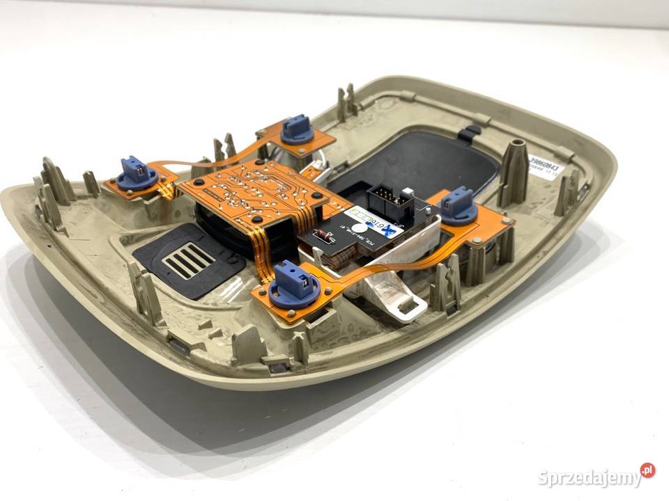 LAMPA SUFITOWA VOLVO V70 III 39860843 Kombi 0716