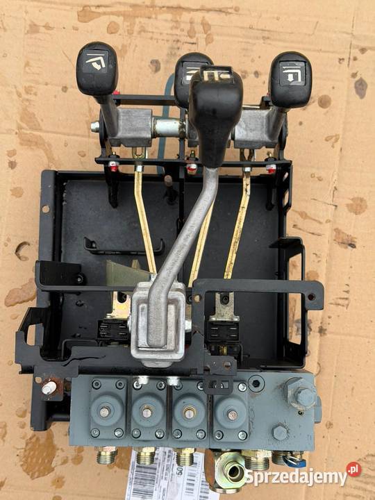 Rozdzielacz hydrauliczny Jungheinrich Antonie