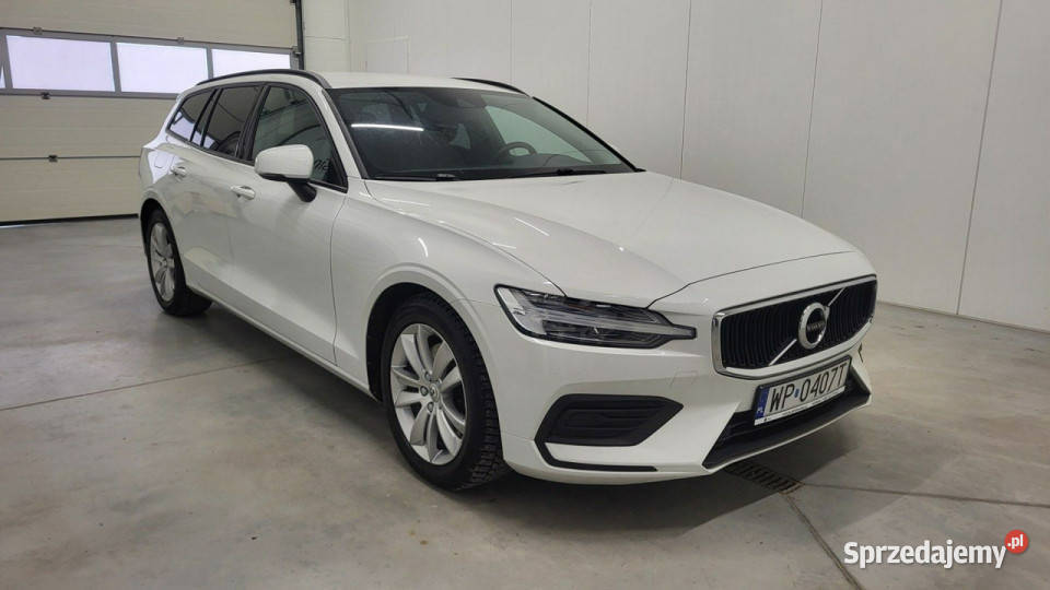 Volvo V60 B3 B Momentum Core aut II 2018 Grójec sprzedam