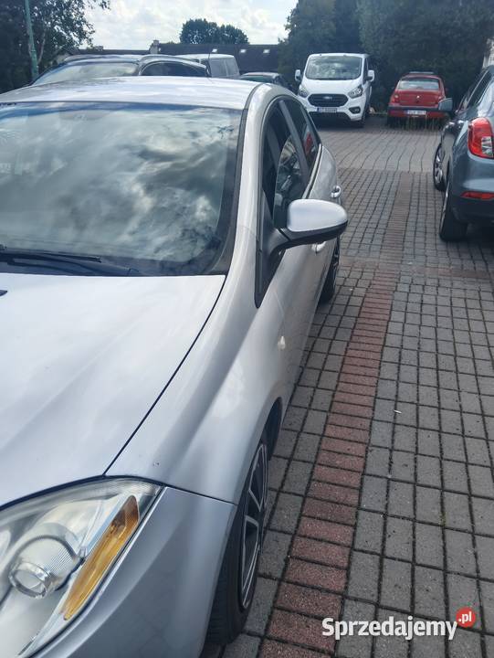 Fiat bravo 14 16 v 90 koni 194000 przebiegu kupiony w Polsce Tychy