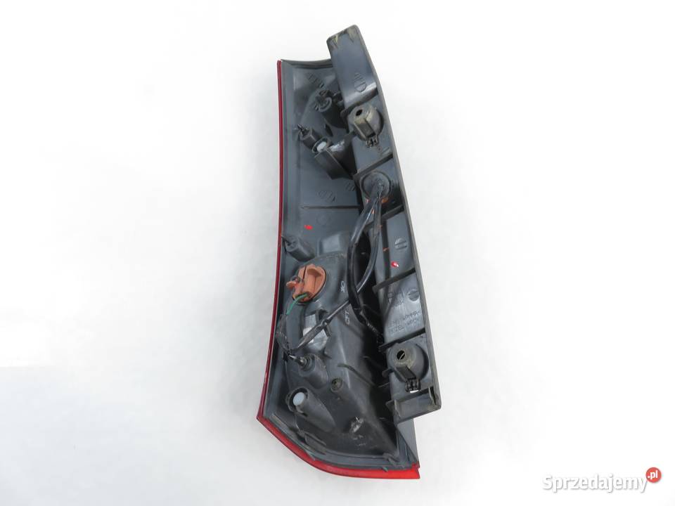 LAMPA PRAWA TYLNA KIA CEED I KOMBI 167610 sprzedam