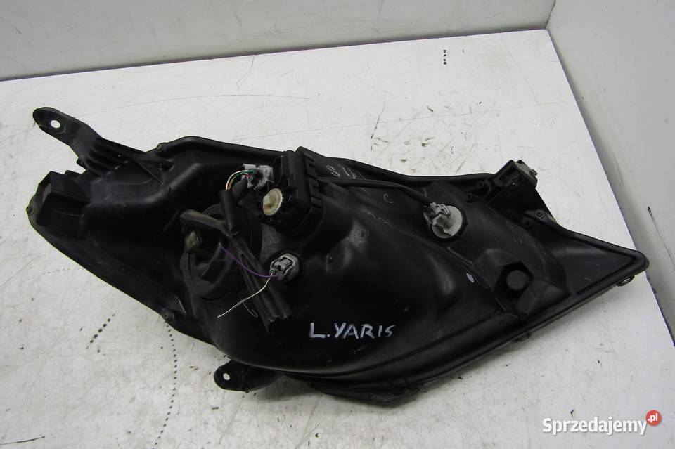 LAMPA PRZEDNIA LEWY PRZÓD TOYOTA YARIS III lubelskie
