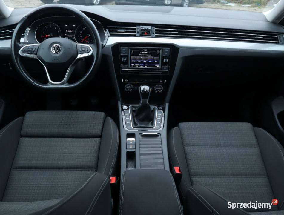 VW Passat 15 TSI Rok produkcji 2020 sprzedam