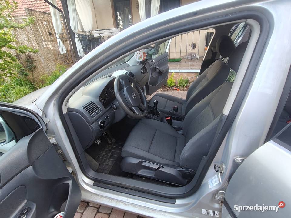 VW Golf 5 19 TDI 105 hp nowy rozrząd isofix Krzelów sprzedam