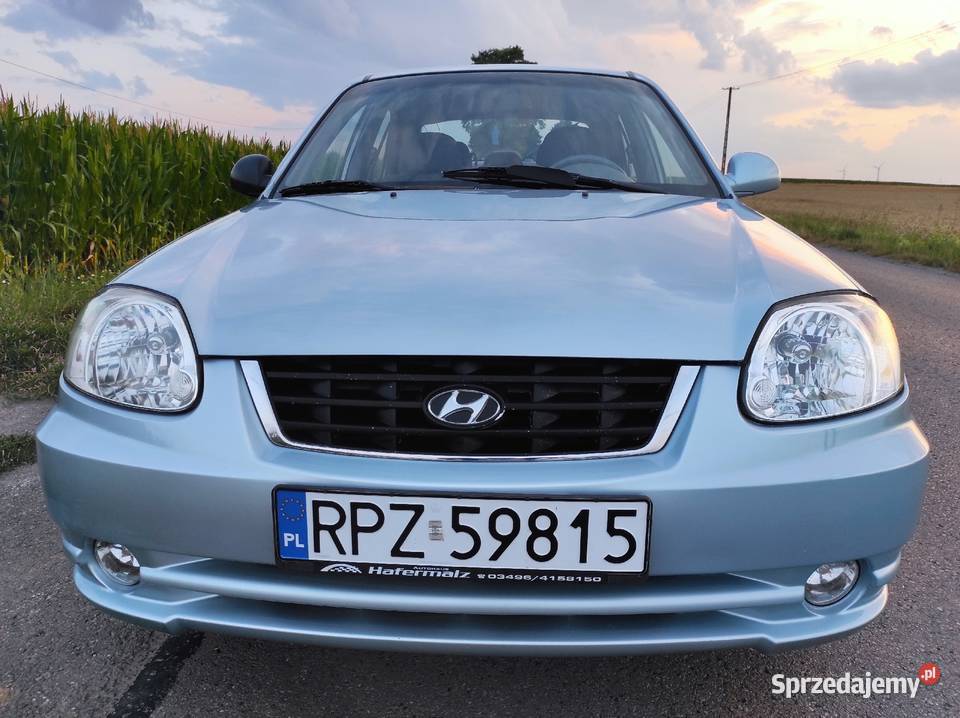 Hyundai Accent II 13 12V 86 2005 171000 z Niemie manualna Przeworsk