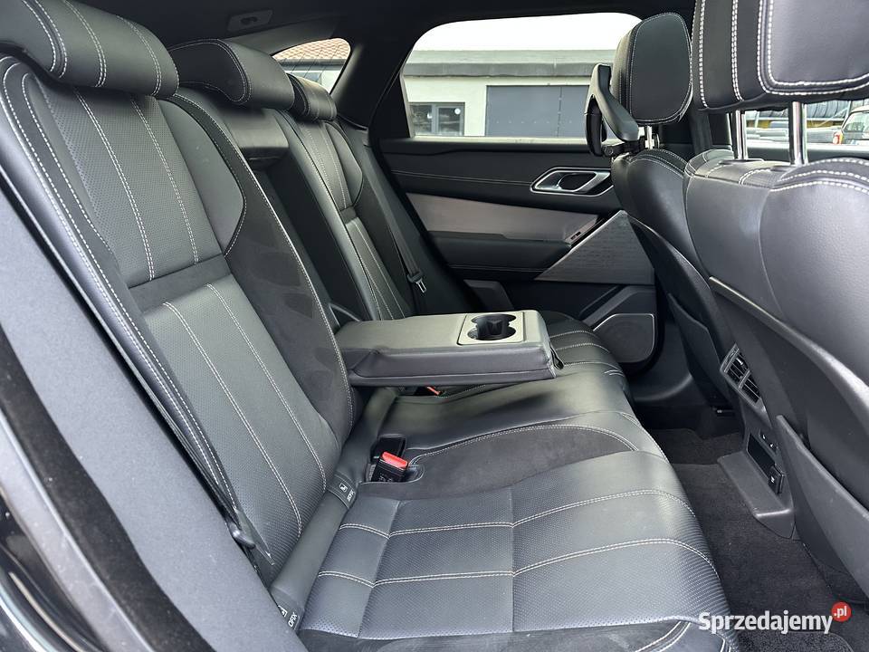 Land Rover Range Rover Velar 30 benzyna P400 SE Radom