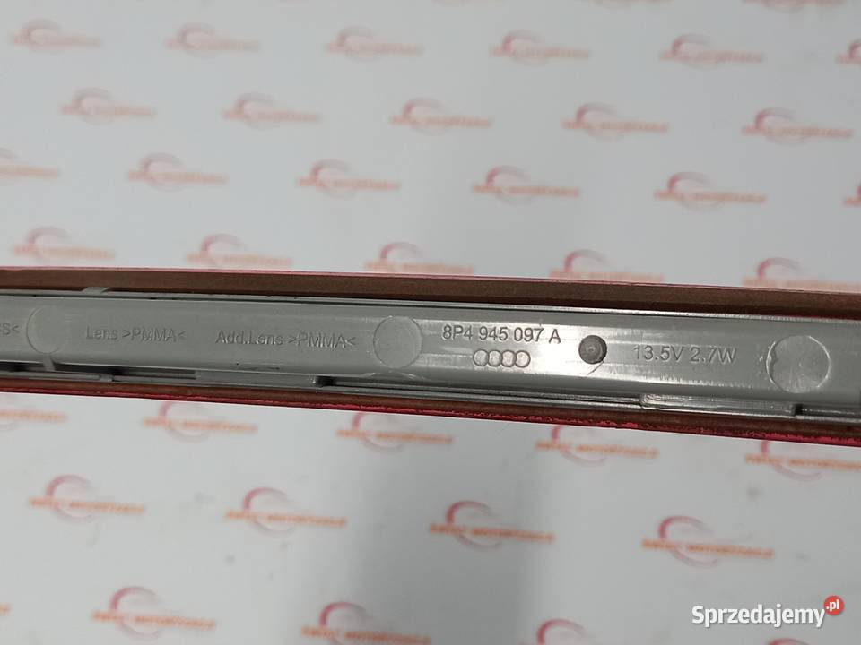 AUDI A3 SPORTBACK I 8PA 09r światło STOP