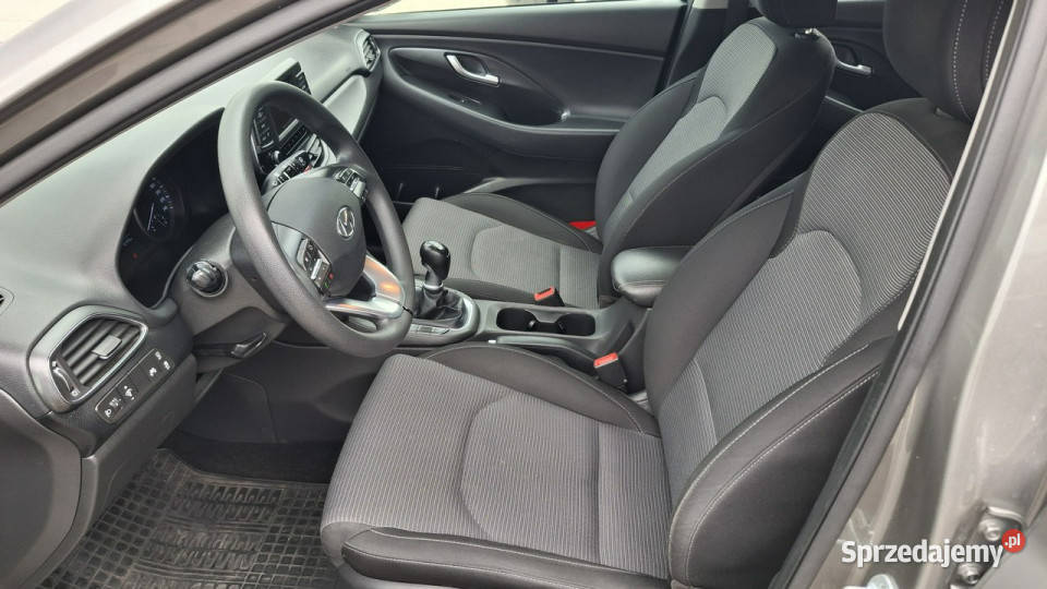 Hyundai i30 silnik 14 100 KrajowySerwis III 2017 pełny VAT mazowieckie
