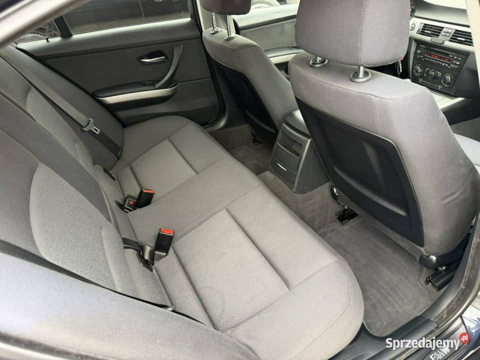 BMW 320 Xenon PDC Zarejestrowana Super Stan 170 Zarejestrowany w Polsce Zwoleń