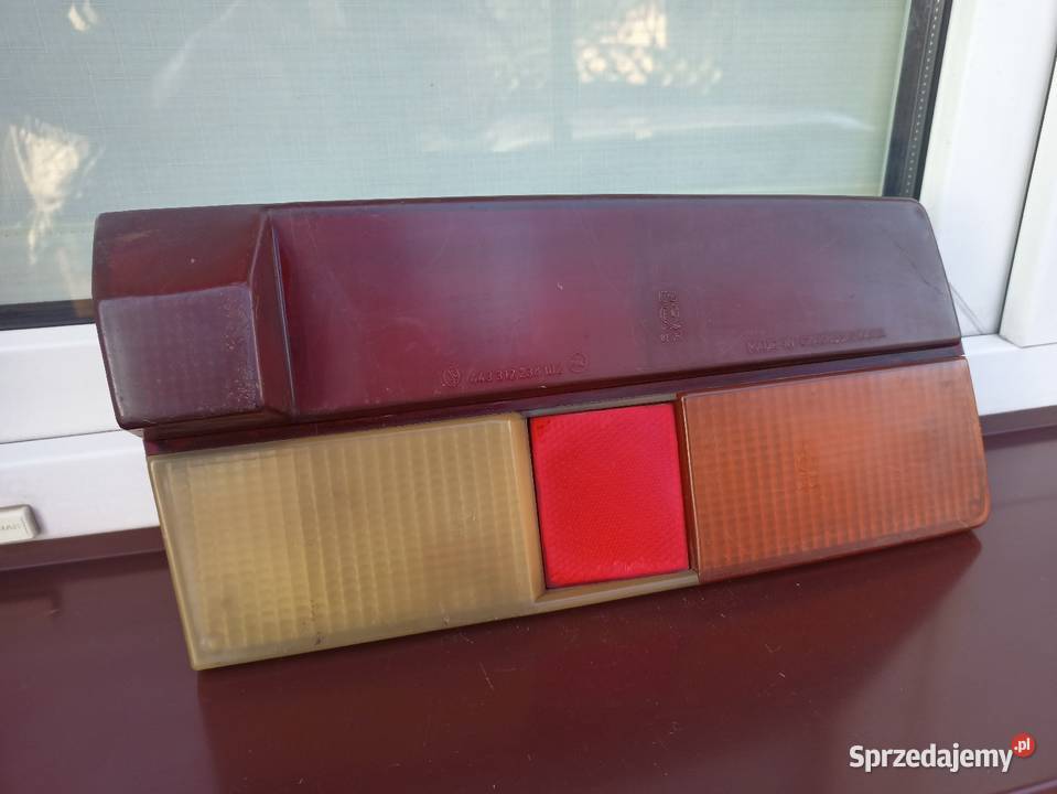 Skoda 105 120 lampa tył tylna prawa Lampy tylne Sieradz sprzedam