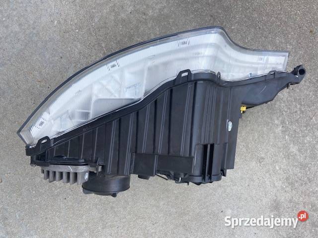 MERCEDES ACTROS MP5 REFLEKTOR LED LEWY XENON ciężarowe Maszewo