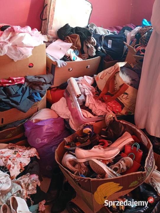 Około 500 kg odzieży używanej dobre marki do dalszej odsprzedaży