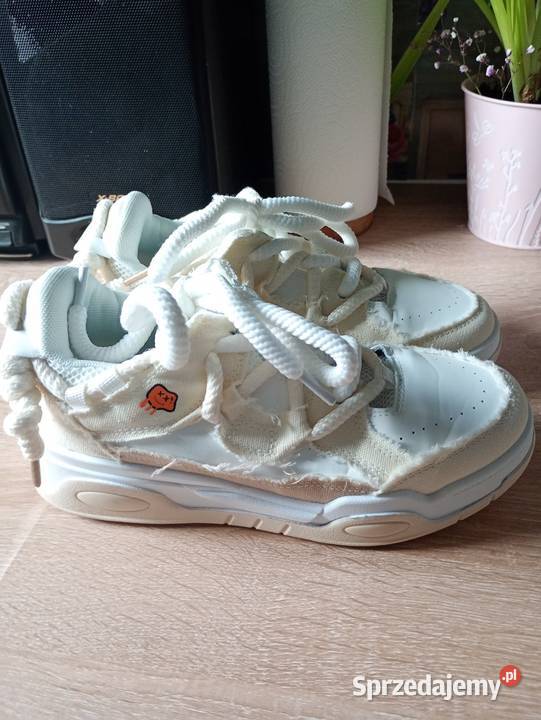Buty sportowe damskie 38 Damskie sprzedam