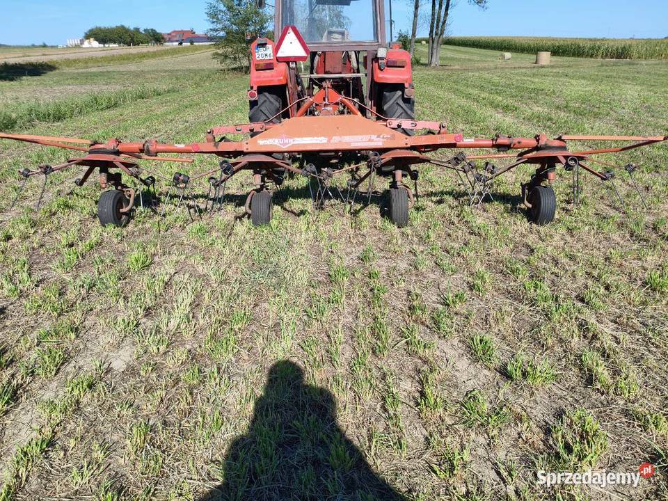 Przetrząsacz karuzelowy kuhn GF 5001 Zgrabiarki i przetrząsacze Idzikowice