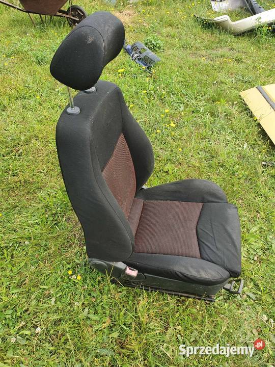 Fotel lewy kierowcy Seat Ibiza III 0208 3 drzwi osobowe Wyposażenie wnętrza