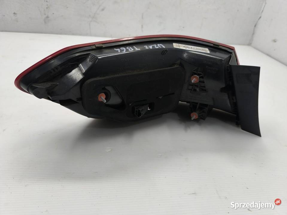 LAMPA PRAWY TYŁ MERCEDES ECLASA W212 22CDI sprzedam