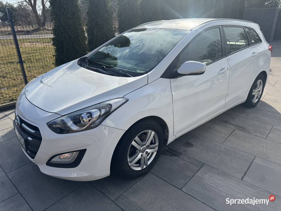 Hyundai i30 kombi Rok produkcji 2017 i30 Wola Okrzejska
