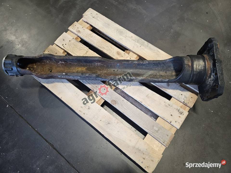 Obudowa wału napędowego Case Maxxum 115 125 135 Byków