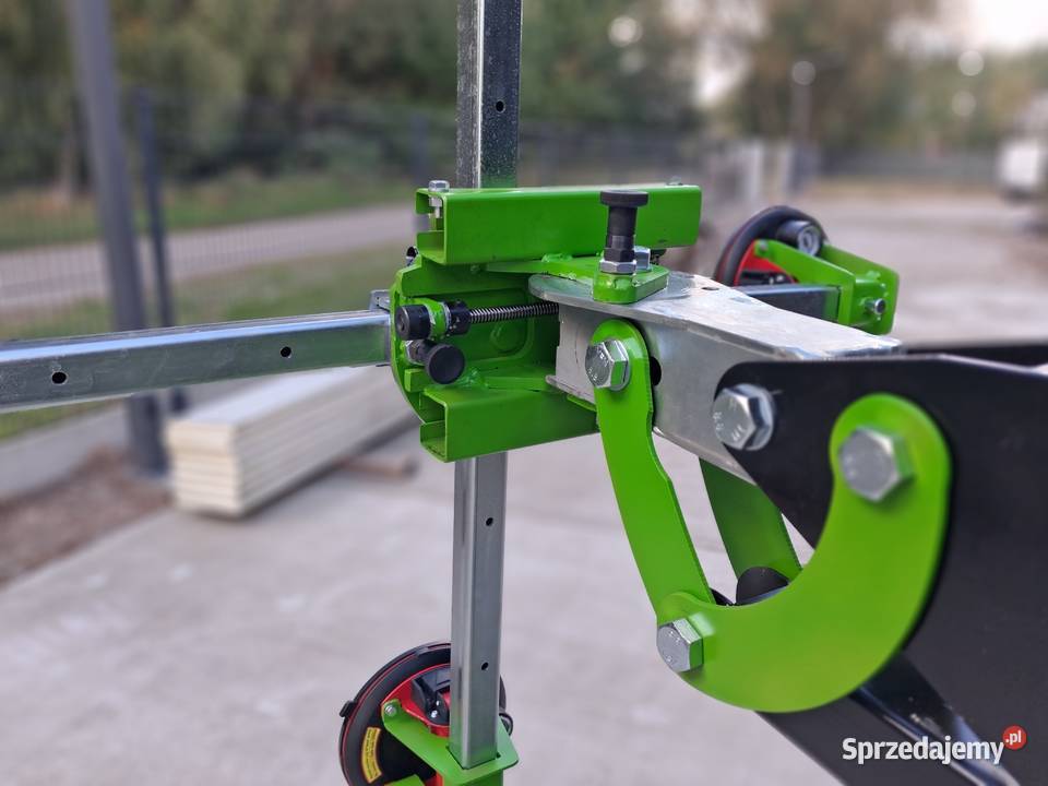 Robot manipulator do transportu szkła okien MWM Koronowo
