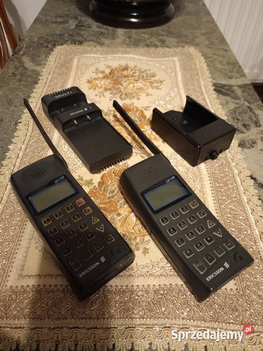Zabytkowe Telefony ERICSSON GH198 i ładowarki