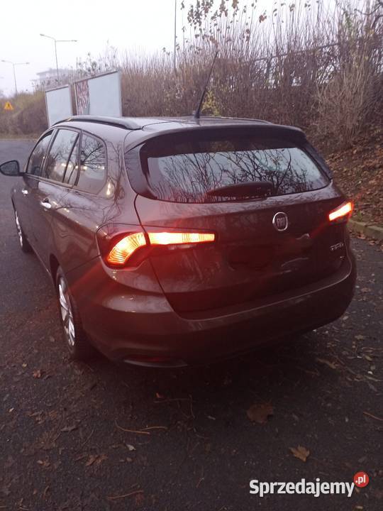 FIAT TIPO KOMBI Rok produkcji 2018 Samochody osobowe Radom