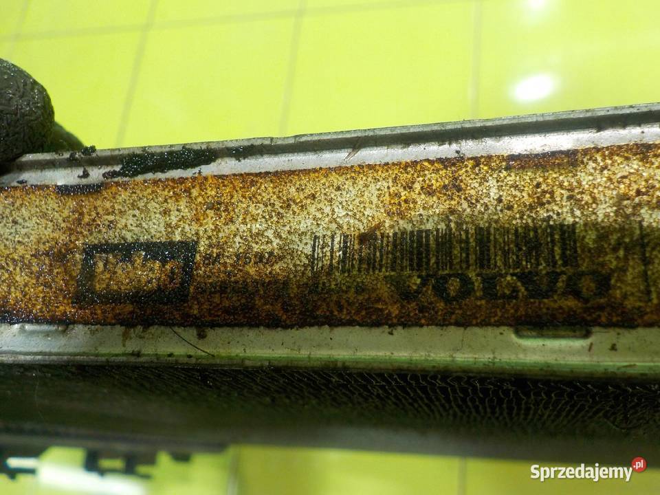 VOLVO S60 II V60 I 16 B AUT 11r chlodnica wody sprzedam