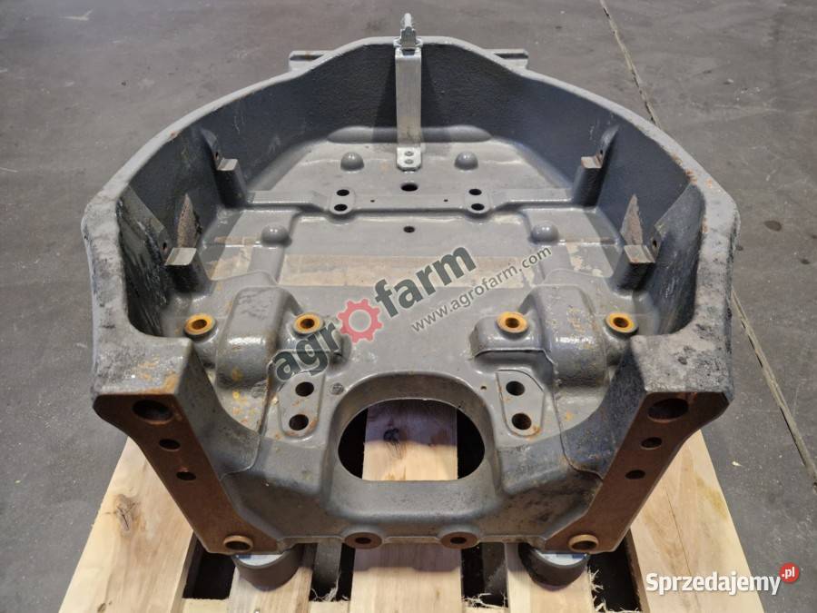 Wspornik przedniego mostu Valtra N174 N134 N174 Byków sprzedam