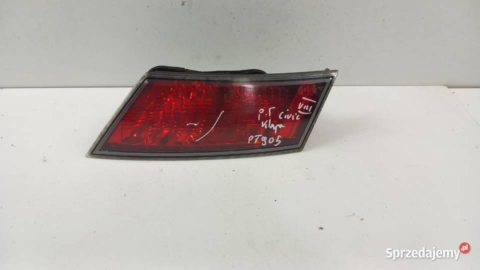 HONDA CIVIC VIII UFO LAMPA TYŁ PRAWA W KLAPĘ Zbierkowo sprzedam