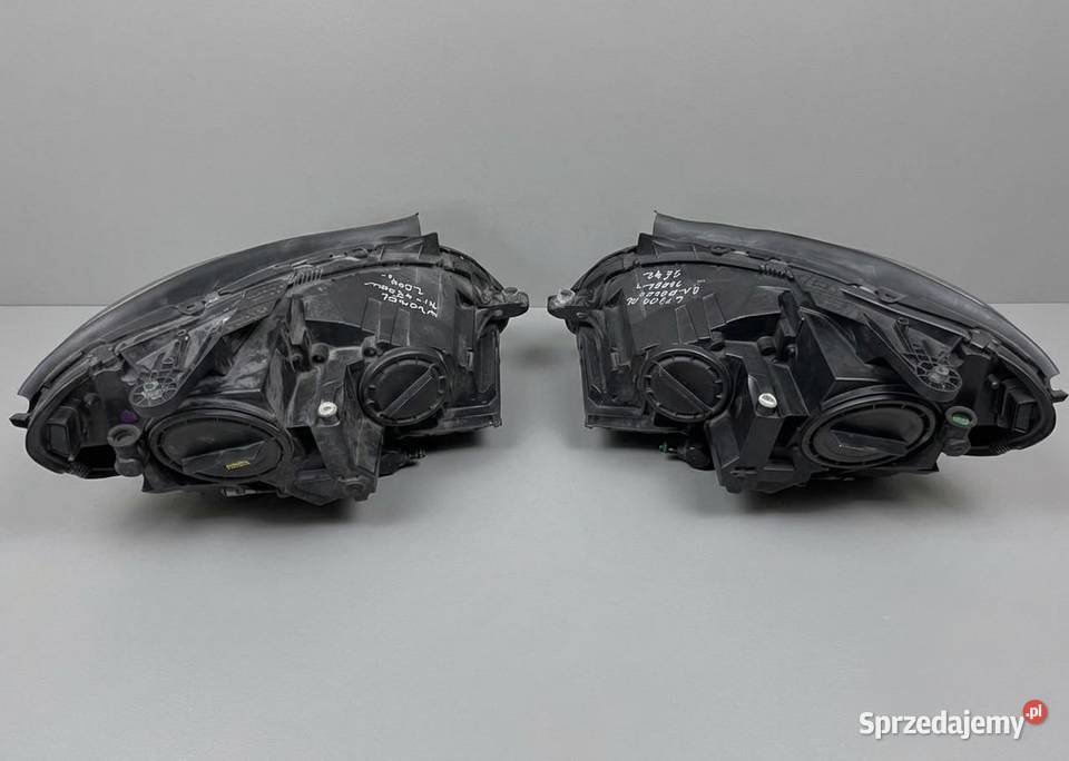 Mercedes W204 Lift BiXenon Komplet Lamp Przód EU osobowe łódzkie Wieluń