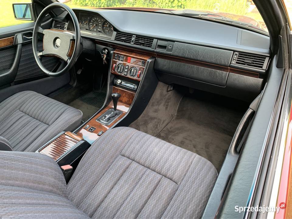 Mercedes 300CE Poznań